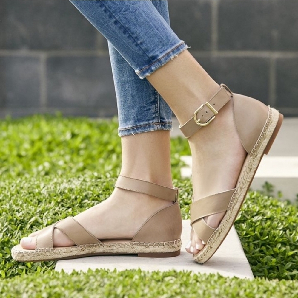NWT Sole Society Saundra espadrille sandals